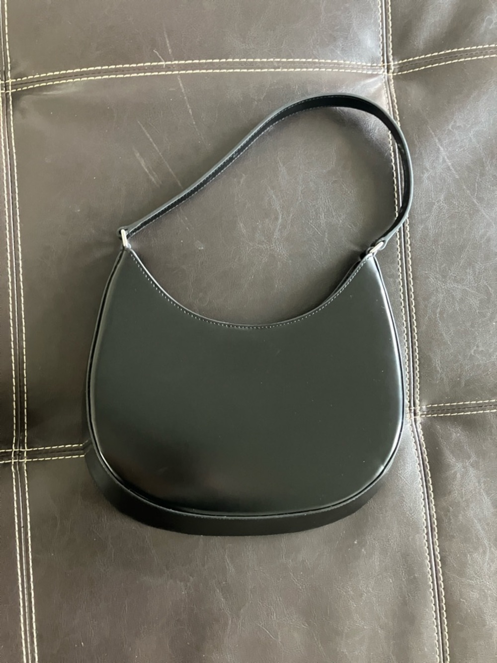 Quince Italian Abrasivato Leather shoulder Bag NWOT Retails $119